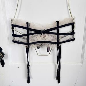 Victoria’s Secret Very Sexy Black Cream Lace Garter Belt Lingerie Sexy Bling M/L